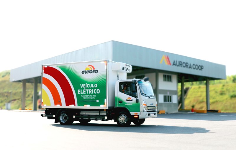  Aurora Coop investe em caminhões elétricos nas frotas de SP e RS