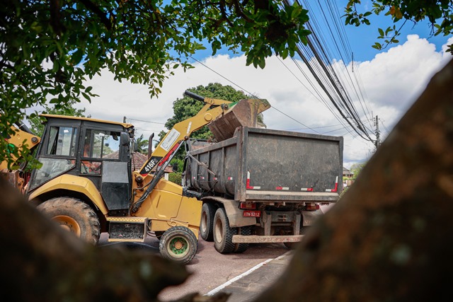  Mutirão de Limpeza recolhe mais de 13 mil toneladas de entulhos das ruas de Canoas