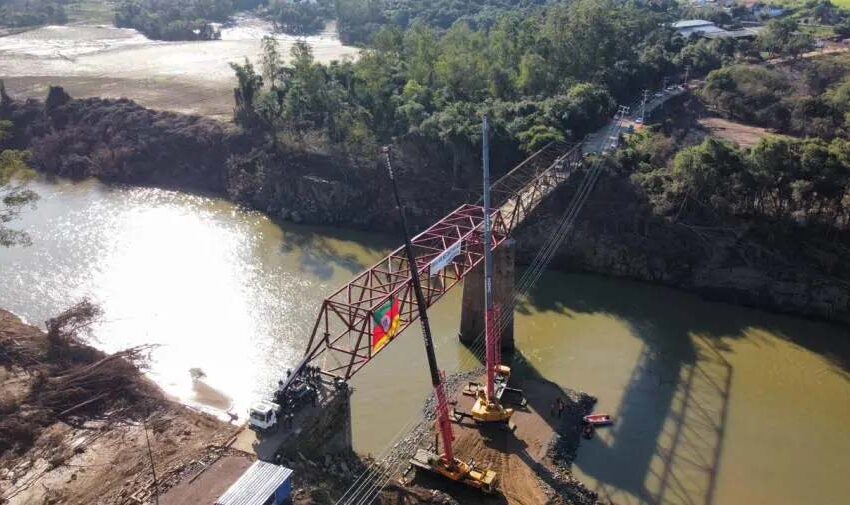  Ponte da reconstrução: estrutura é reinaugurada em tempo recorde para religar o Vale do Taquari