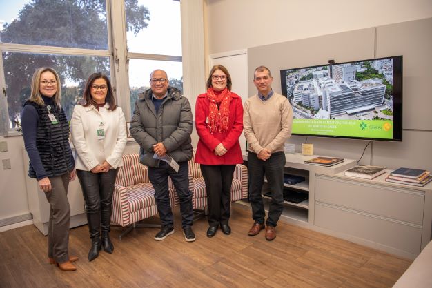 Ministério da Saúde visita Hospital de Clínicas, líder em atendimentos de alta complexidade via SUS no RS
